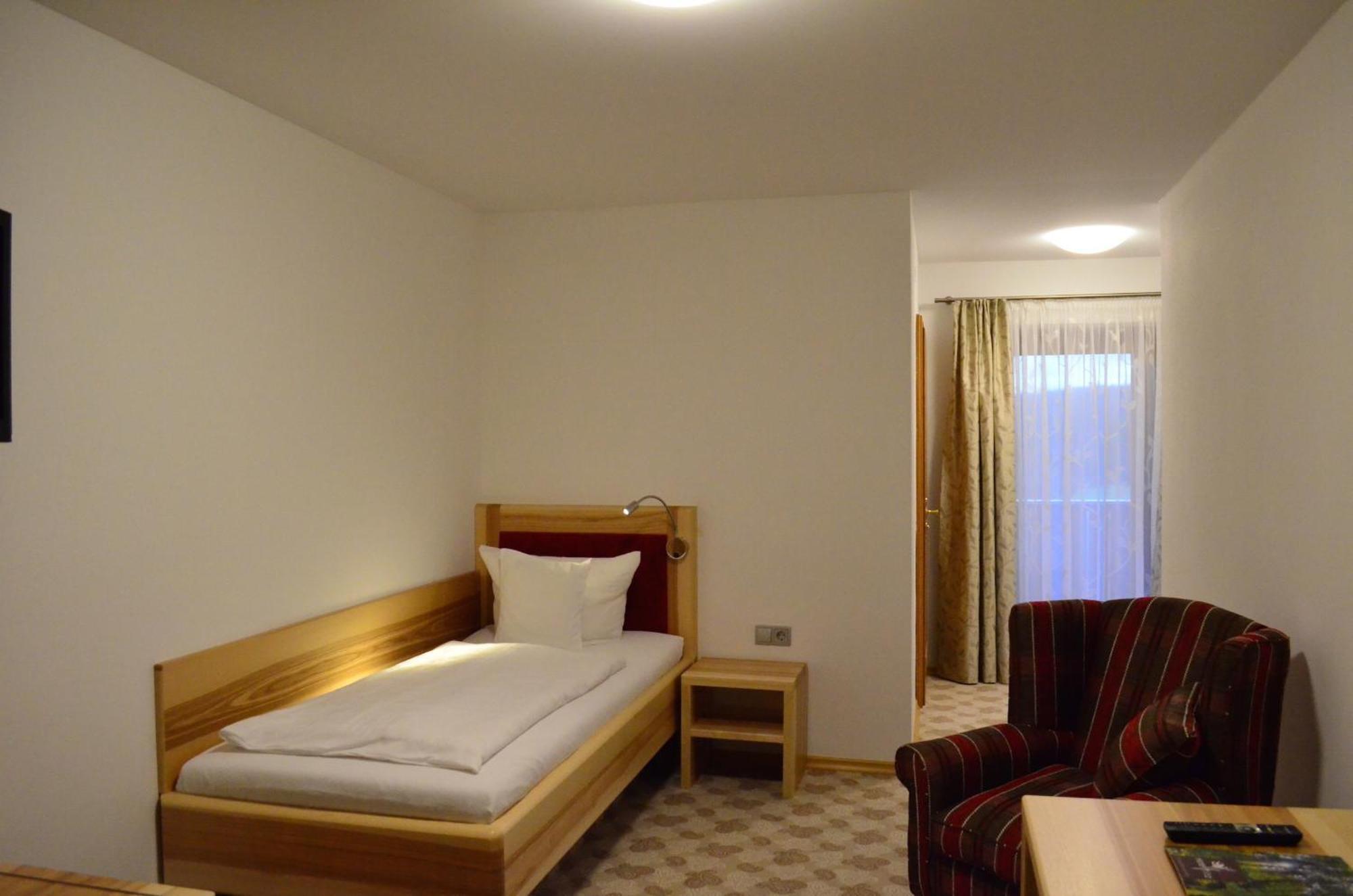 Hotel Der Baeume Drachselsried Room photo